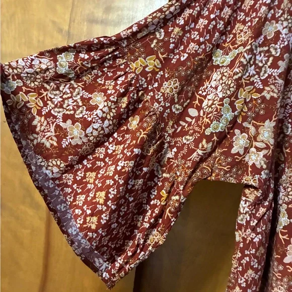 ANDREE BY UNIT Floral V-Neck Blouse 2Xl ruffle sleeves - Picture 6 of 9